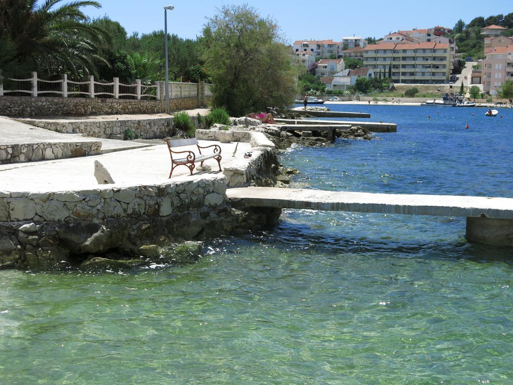 Apartments Luka Trogir Buitenkant foto