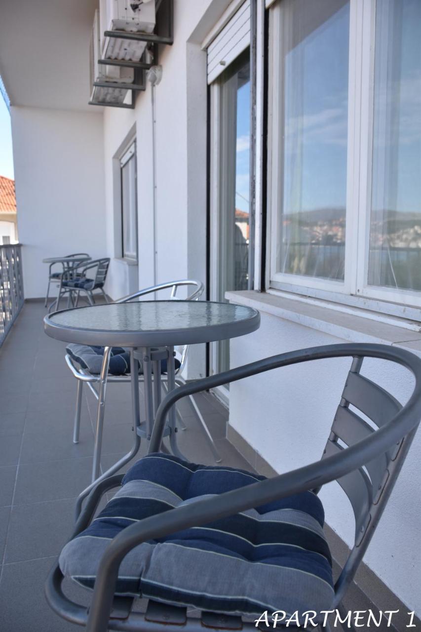 Apartments Luka Trogir Buitenkant foto
