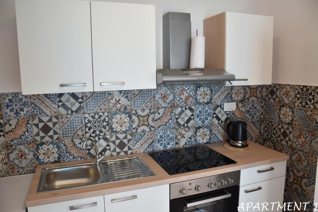 Apartments Luka Trogir Buitenkant foto